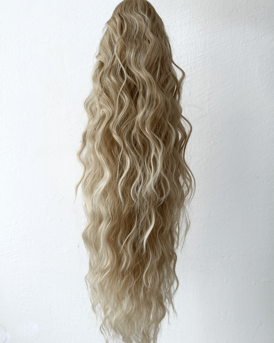 "SARAH" - VÅGIGT 70cm - TizweHair